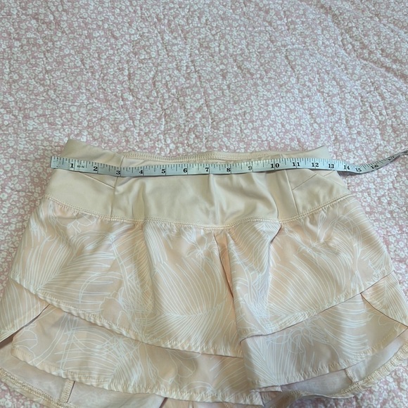 CALIA by Carrie Underwood Floral Stay The Path Shorts - Picture 5 of 7